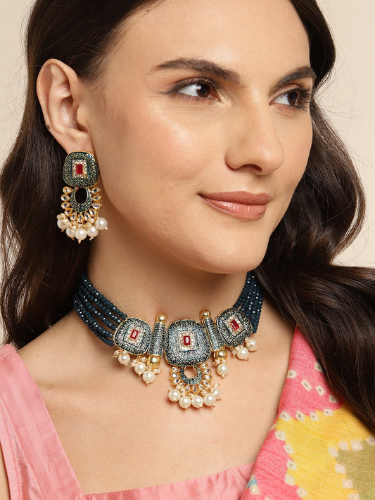 Women Gold-Plated Kundan Jewellery Set