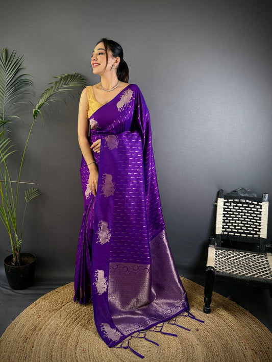 Je recherche quelqu'un pour ce magnifique sari de la même couleur