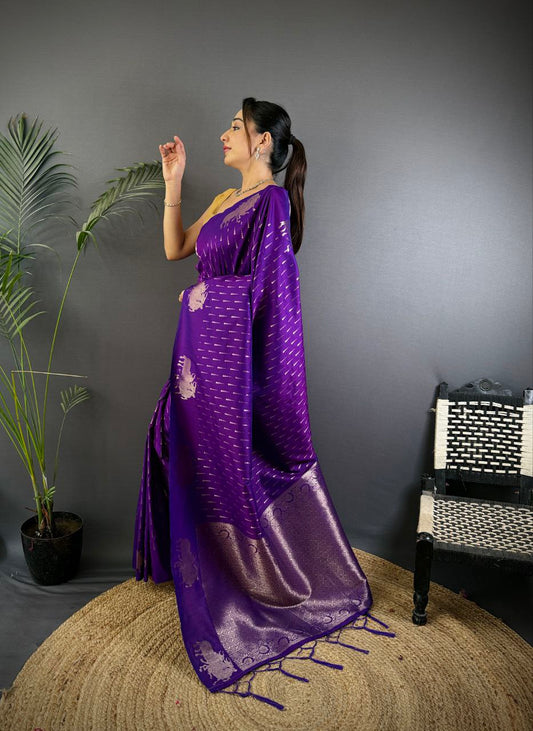 Je recherche quelqu'un pour ce magnifique sari de la même couleur