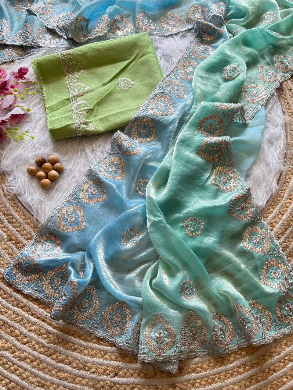 Premium Dual tone fandy silk Saree