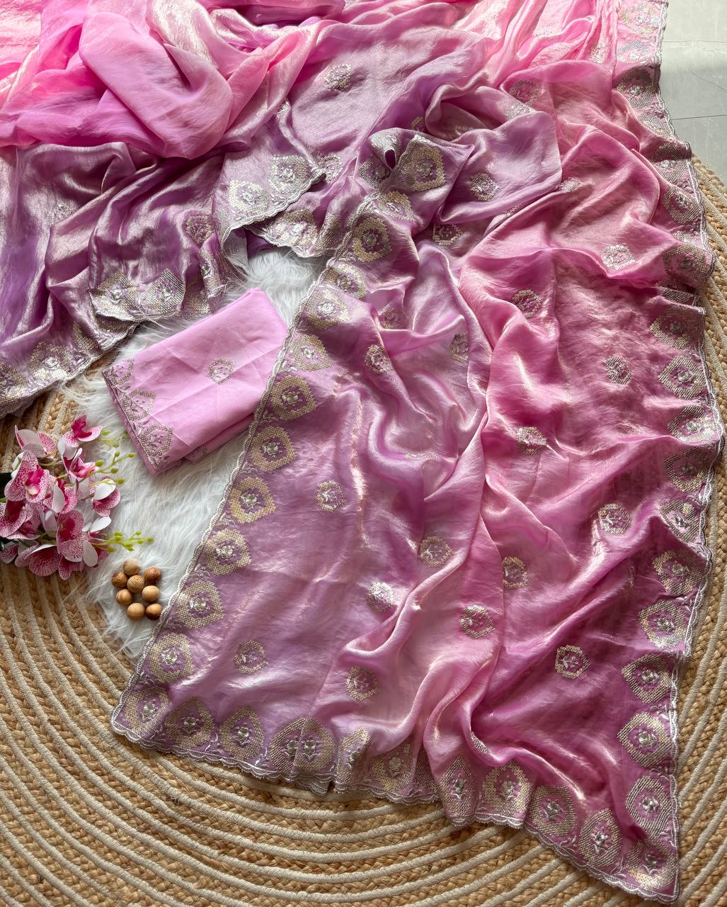 Premium Dual tone fandy silk Saree