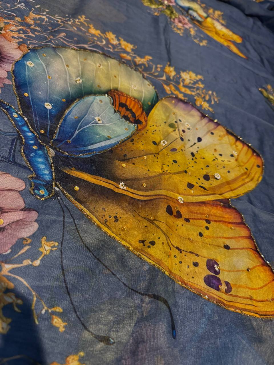 bordure jacquard zari avec doublure zari en sari complet