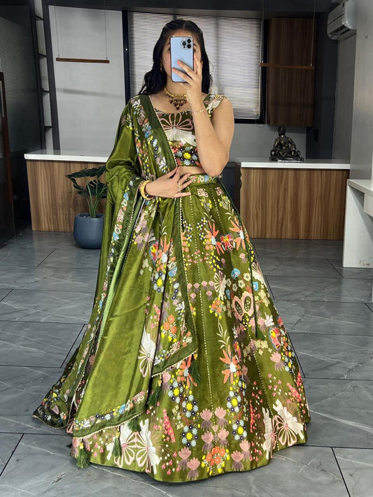 Célébrez le charme de la culture indienne avec ce magnifique ensemble lehenga