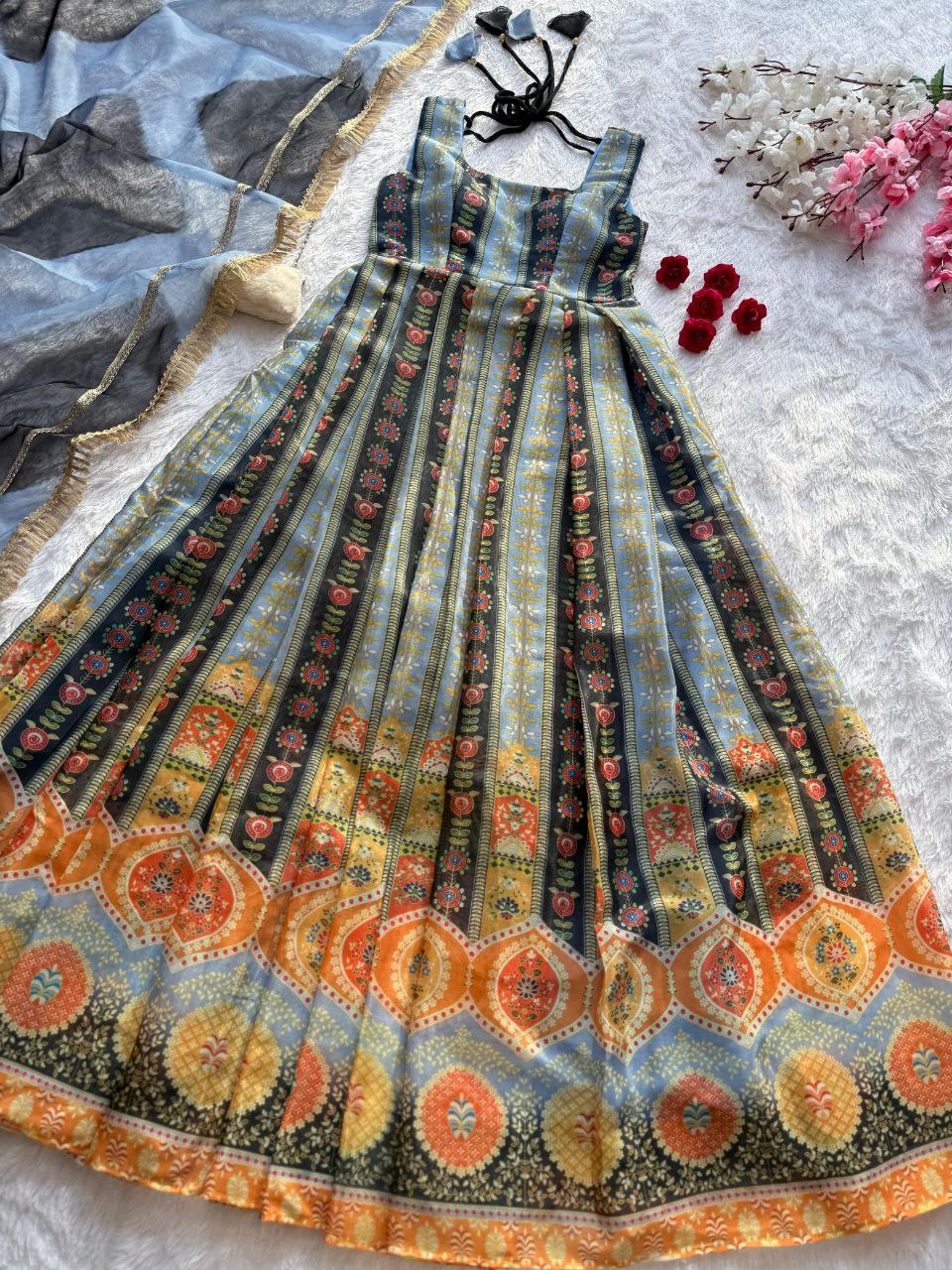 Präsentation des exklusiven Anarkali-Shooting-Designs