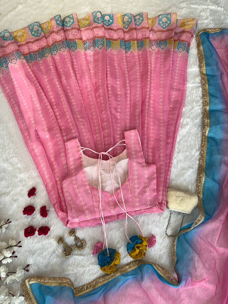 Präsentation des exklusiven Anarkali-Shooting-Designs