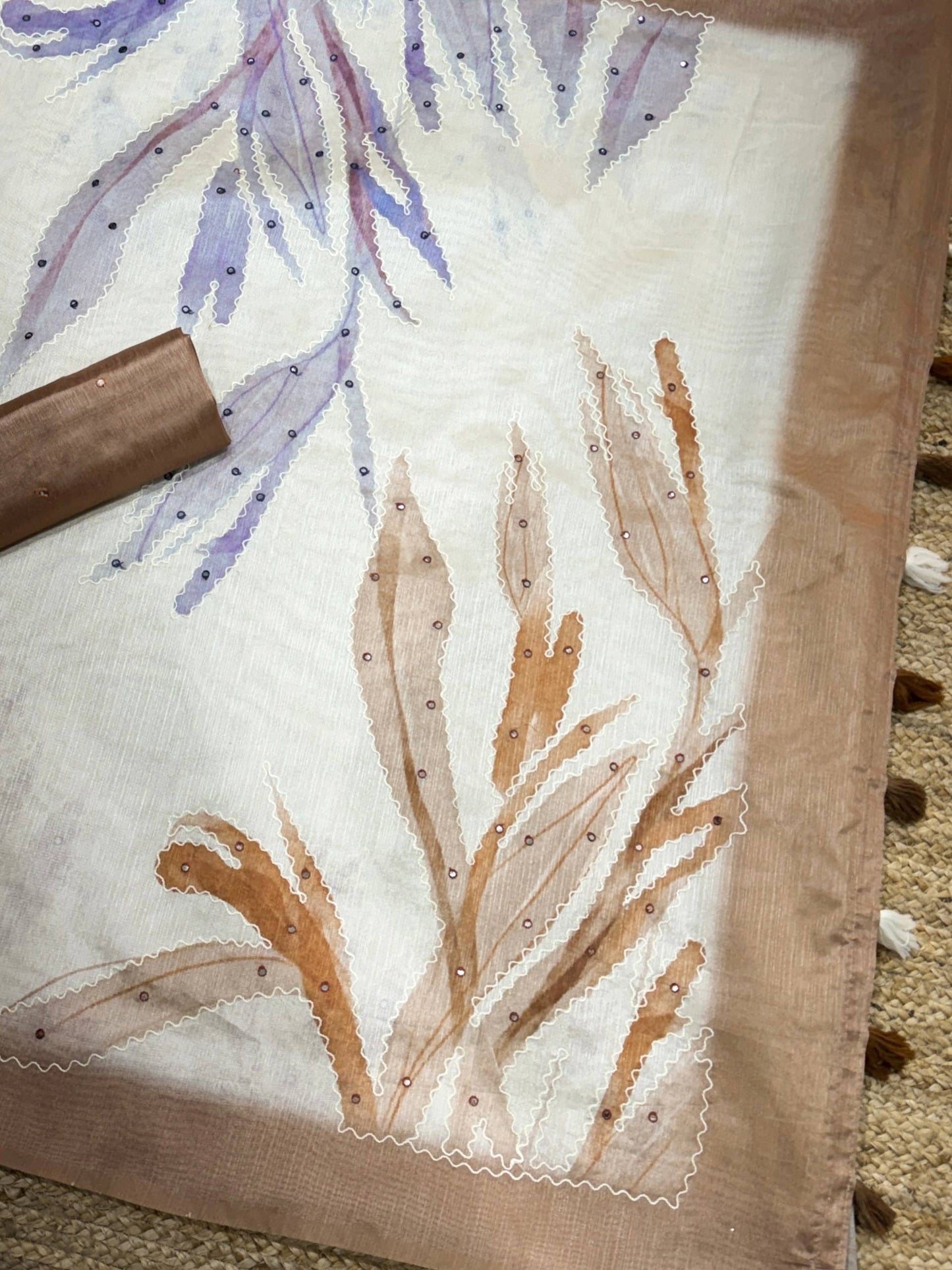 Sari brodé en pure soie Rangoli avec codage 3 mm c pallu