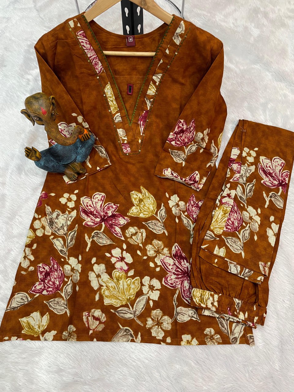 NEUES ĐĚSIGNER PARTY WEAR TOP UND PLAZZO