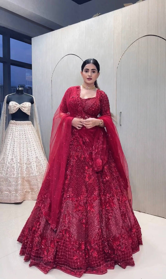 Sehen Sie umwerfend aus in diesem wunderschönen cremefarbenen Lehenga-Set