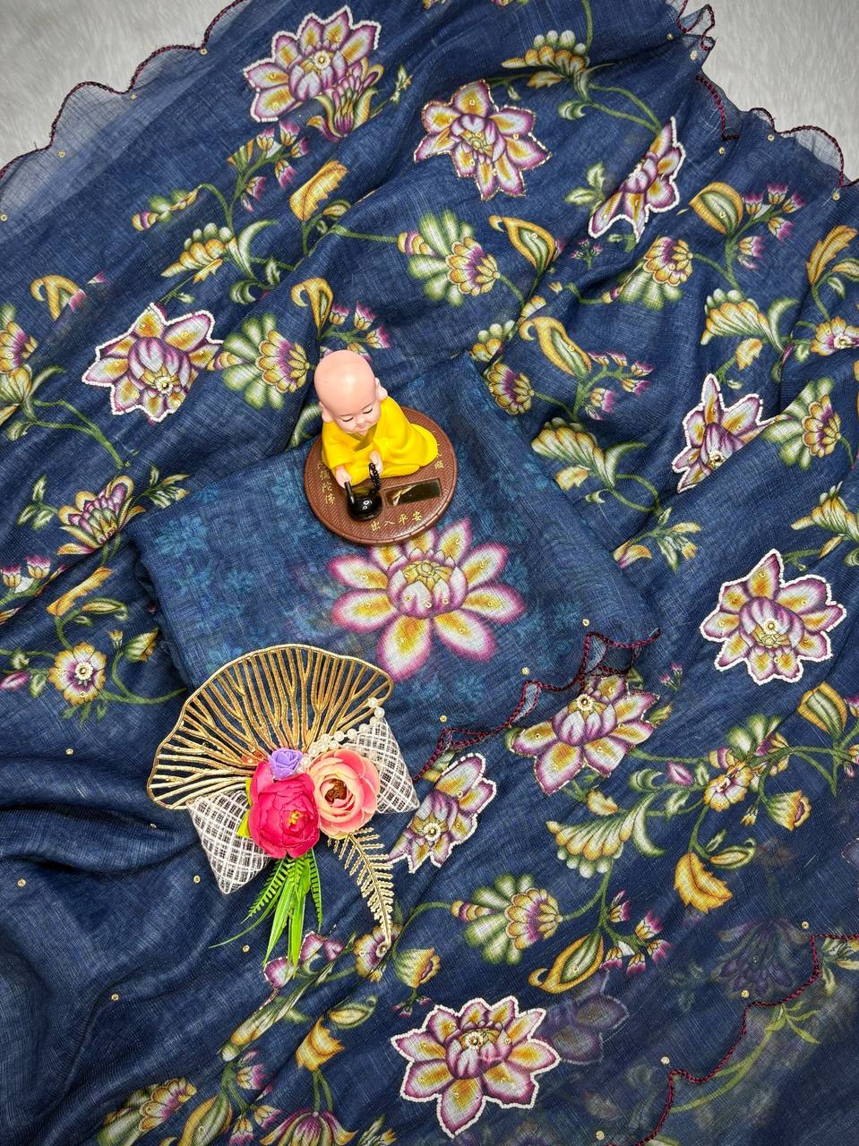 Soft cotton linen with digital print and khatli wok Saree