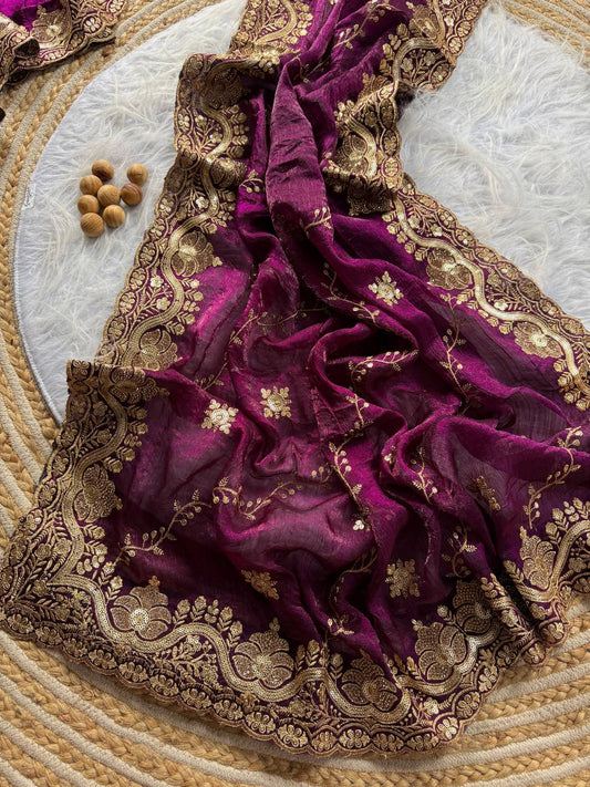 Je recherche quelqu'un pour ce magnifique sari de la même couleur