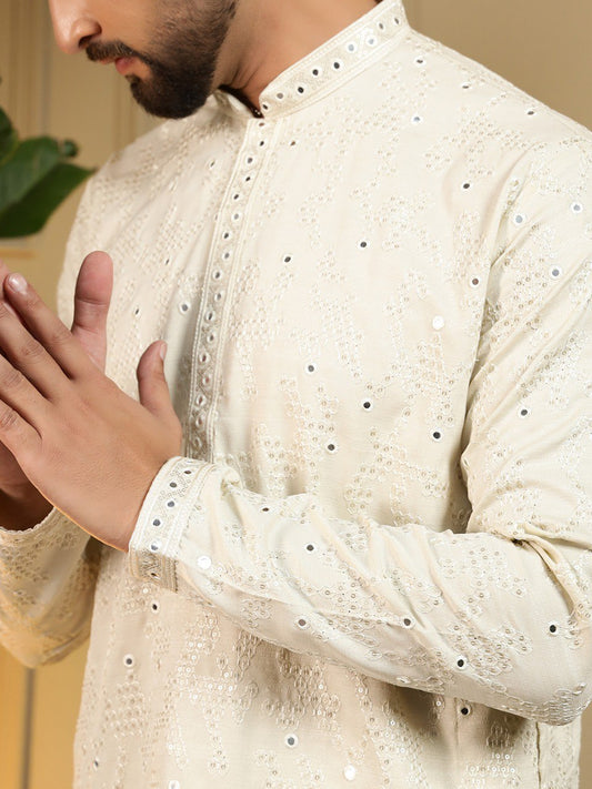 Presenting Men's Kurta Pyjama
