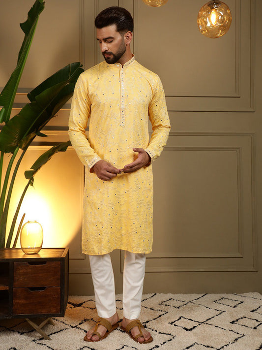 Presenting Men's Kurta Pyjama