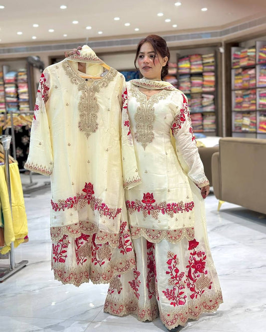 Chinon Silk With Heavy Embroidery Work With Fancy Borders Less