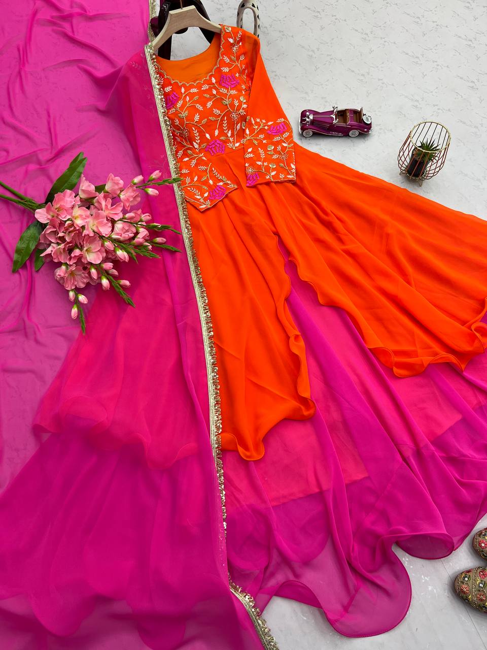 NOUVEAU HAUT DE SOIRÉE ET PLAZZO DE DESIGNER