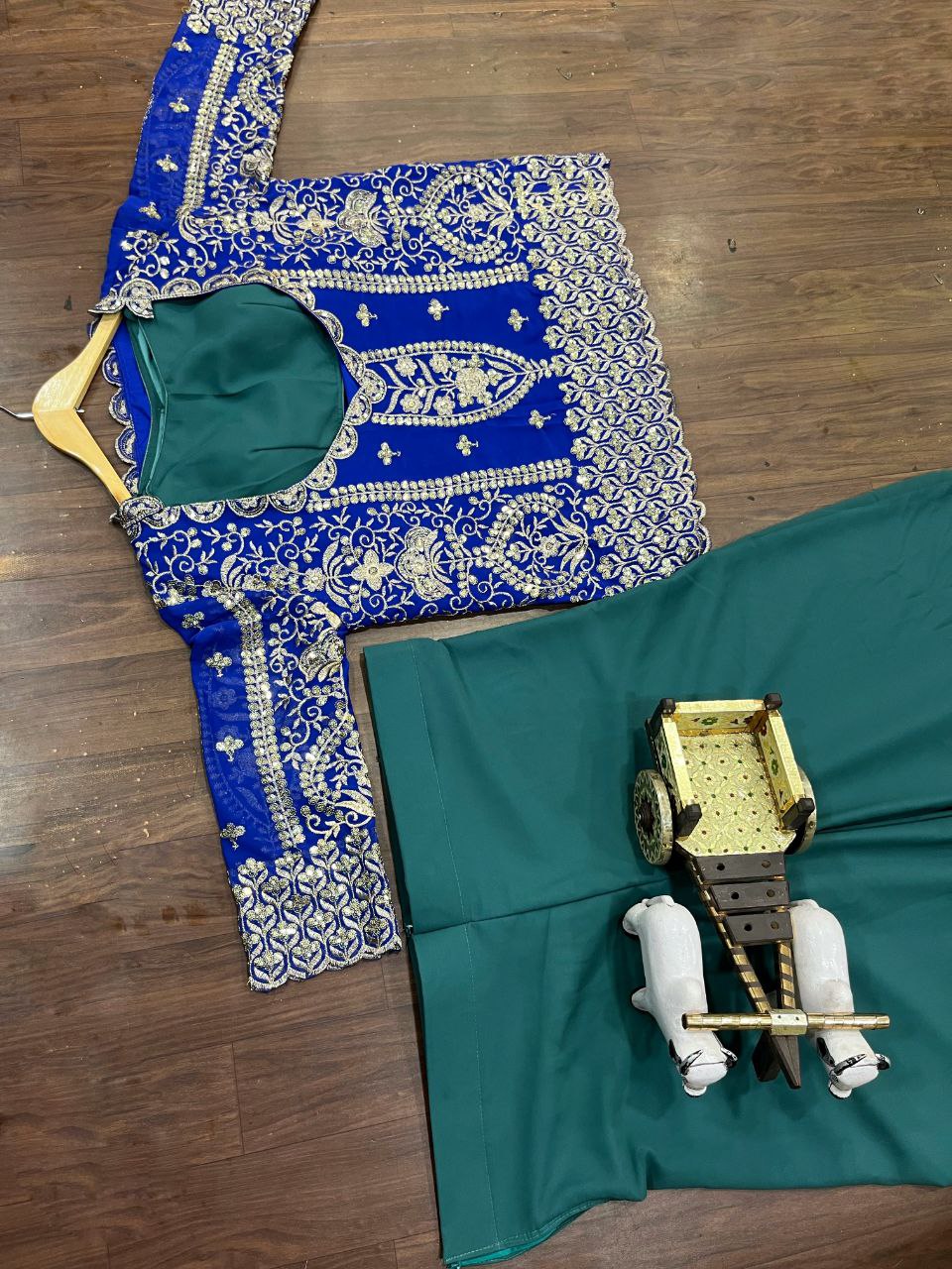 Launching 3 Piece Dress Fox Georgette Embroidery Sequins Work Suit