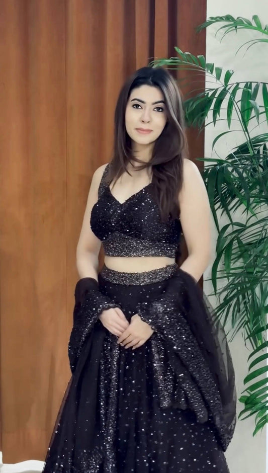 Net lehnga with sequins & zari work Choli