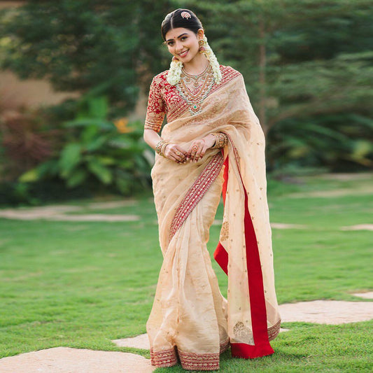 Best Ever and Traditional Designer Saree Presenting