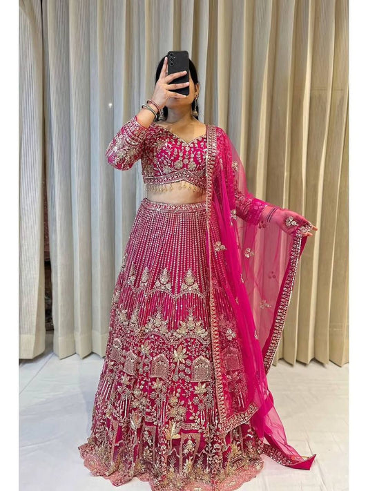 NEUES DREITEILIGES WESTERN-OUTFIT FÜR DIE TRENDIGE HOCHZEITSSAISON