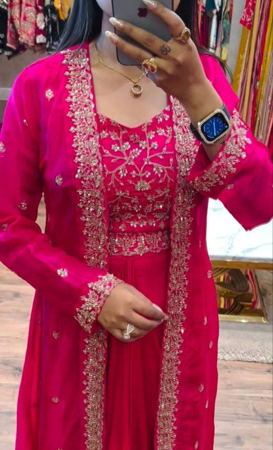 Feiern Sie den Charme der indischen Kultur mit diesem wunderschönen Lehenga-Set