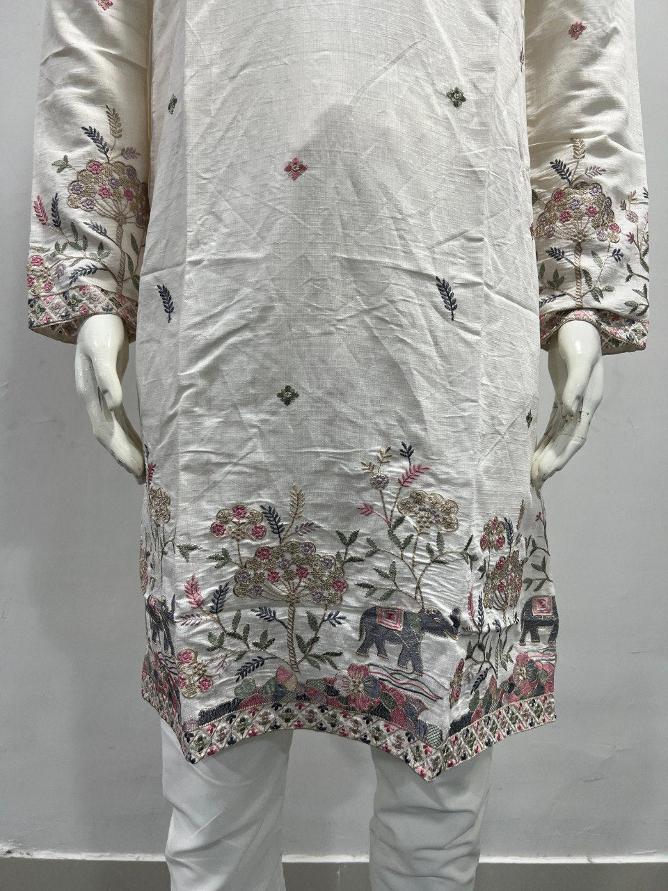 Presenting Men's Kurta Pyjama