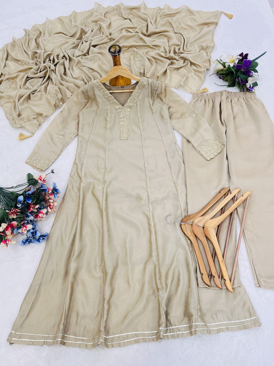 Launching New Trendy Anarkali Designers kurti Pent Set