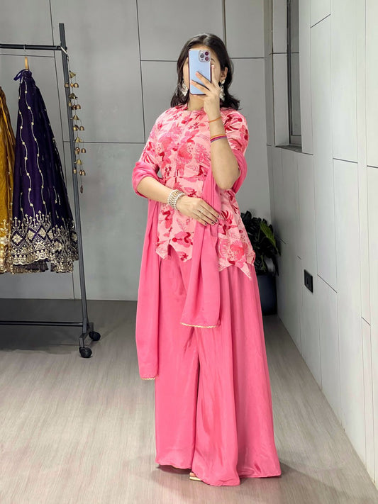 Ethnic elegance with this beautifully coordinated Chinon plazo pair