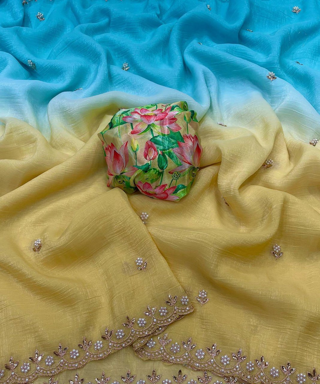 Partykleidung aus weichem Rangoli-Seidensari