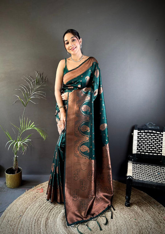 Partykleidung aus weichem Rangoli-Seidensari