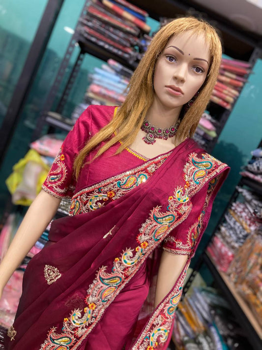 Partykleidung aus weichem Rangoli-Seidensari