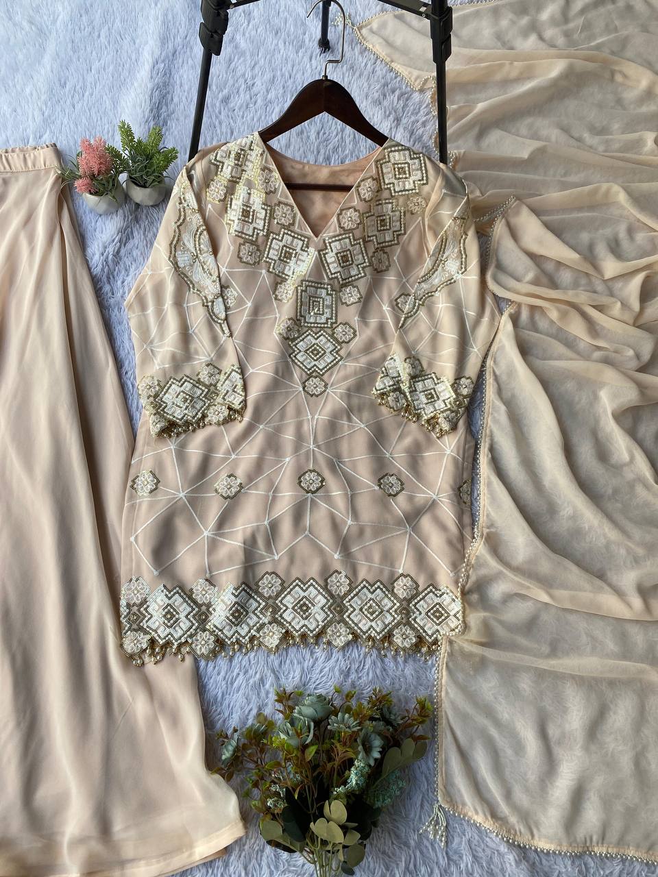 EID EXCLUSIVE AND TRENDY FOR WEDDING SEASON PLAZZO