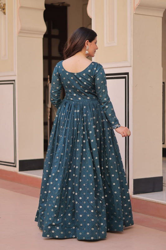 Position Print Choli with Staple Jequard Weaving work Gown