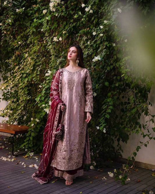 ENHANCE THE BEAUTY OF YOUR WARDROBE WITH THIS NEWLY LAUNCHED KURTI PLAZZO