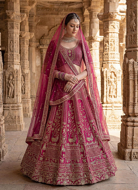 Sehen Sie umwerfend aus in diesem wunderschönen cremefarbenen Lehenga-Set