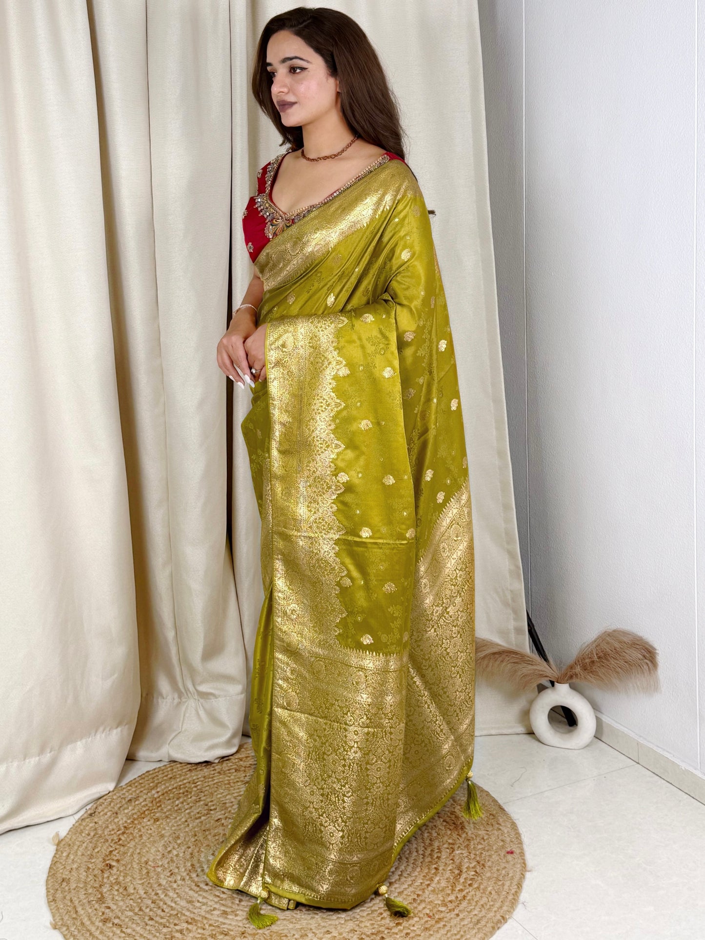 Designer Handwork blouse with this heavy Banarasi satin silk saree
