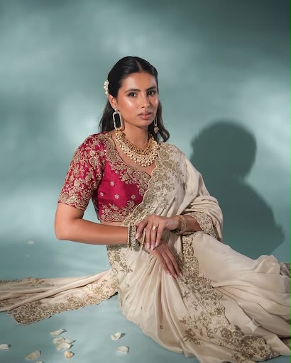 Elegant off-white rangoli silk fabric saree