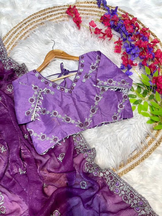 Suche jemanden für einen schönen Sari in der gleichen Farbe