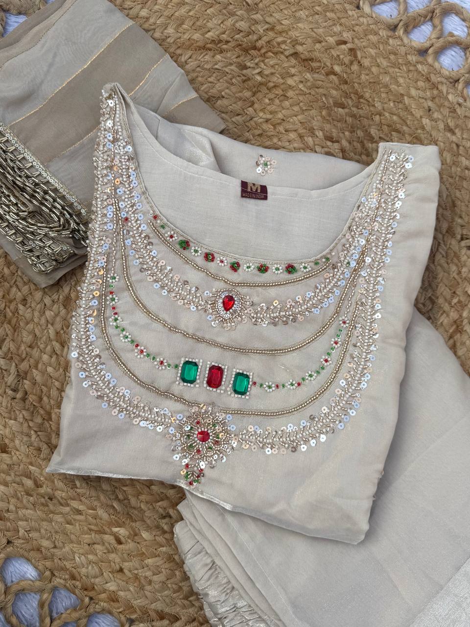PREMIUM-FERTIGANZUG-SET AUS ANARKALI