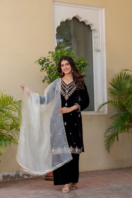 Presenting New Ready Made Kurti Pant Dupatta Collection
