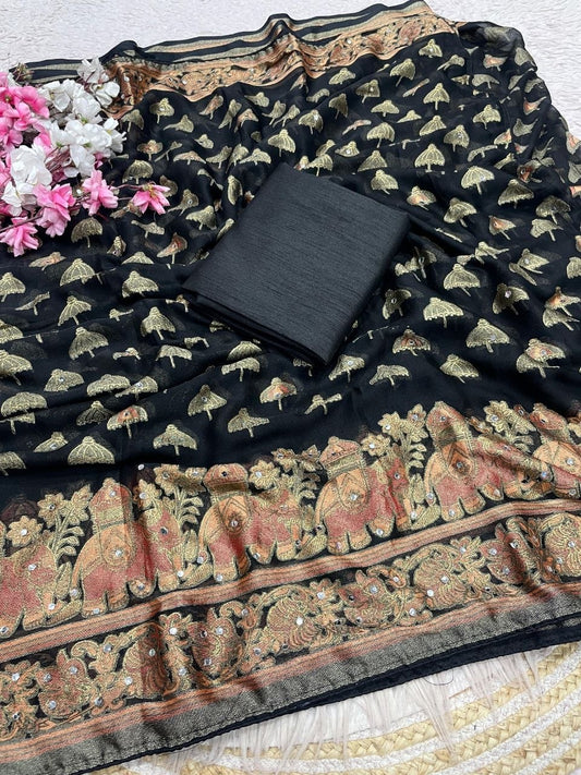 mono banglori with beautiful piping saree