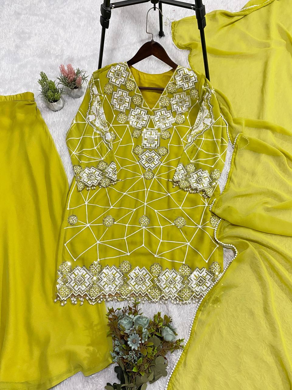 EID EXCLUSIVE AND TRENDY FOR WEDDING SEASON PLAZZO