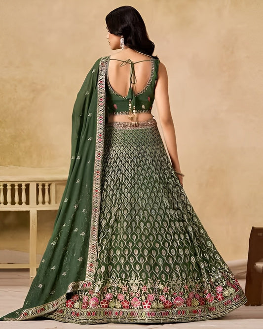 Sehen Sie umwerfend aus in diesem wunderschönen cremefarbenen Lehenga-Set