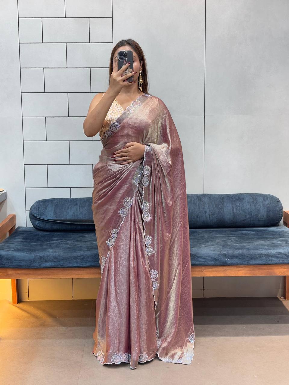 LOVING HART DIAMOND WORK BORDER SPACE SILK SAREE