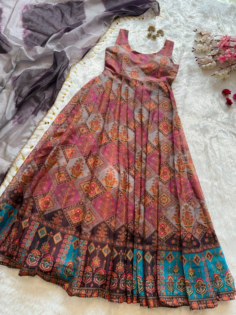 Digital printed Jimy organza silk suit