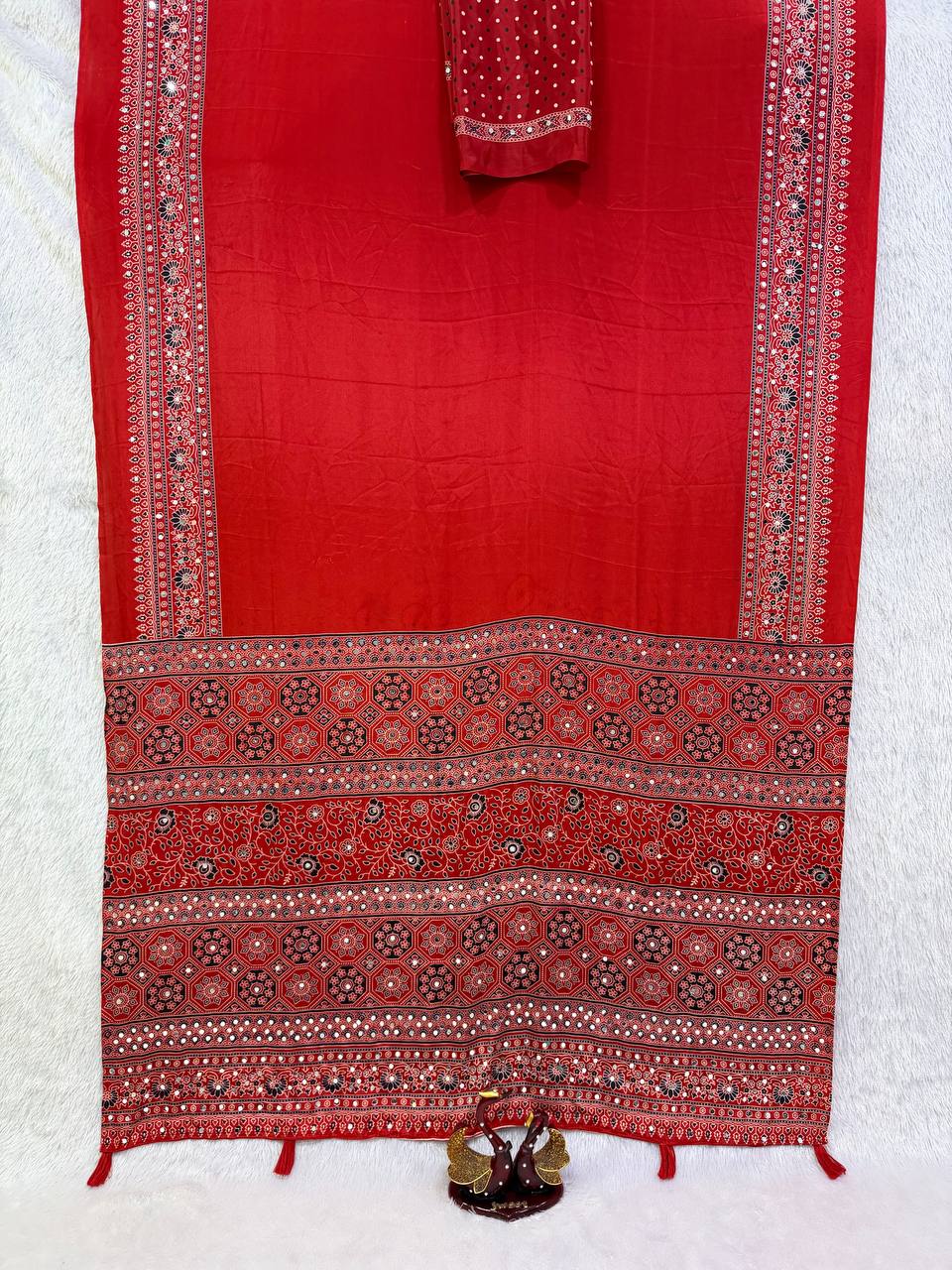 Soft crepe silk Beautiful Ajarakh print Saree