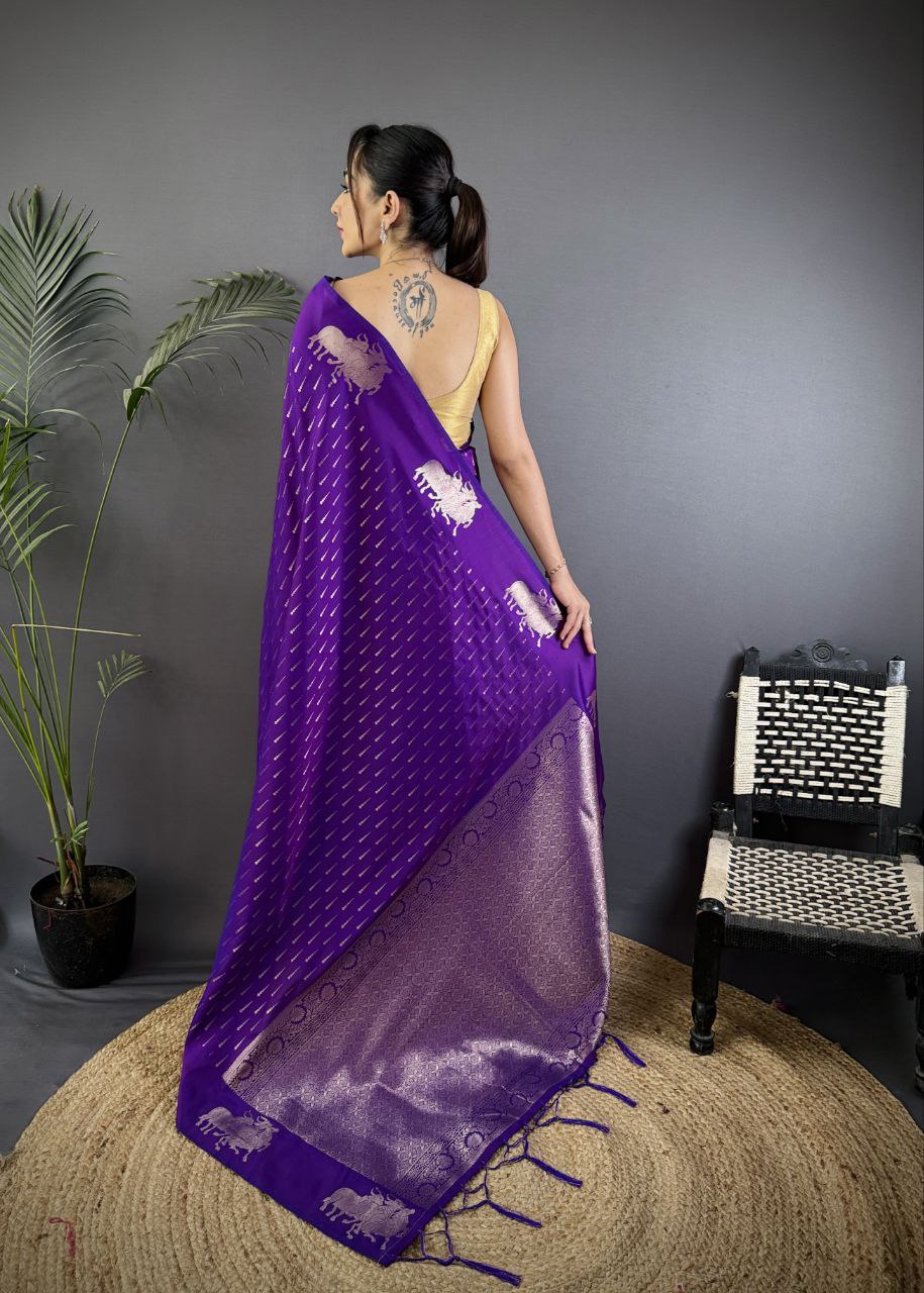 Very Unique lichi silk saree with Beautiful weaving