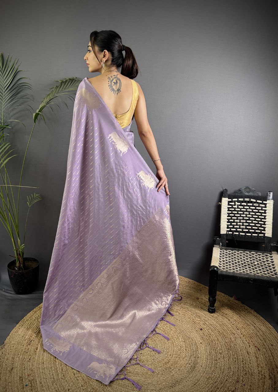 Very Unique lichi silk saree with Beautiful weaving