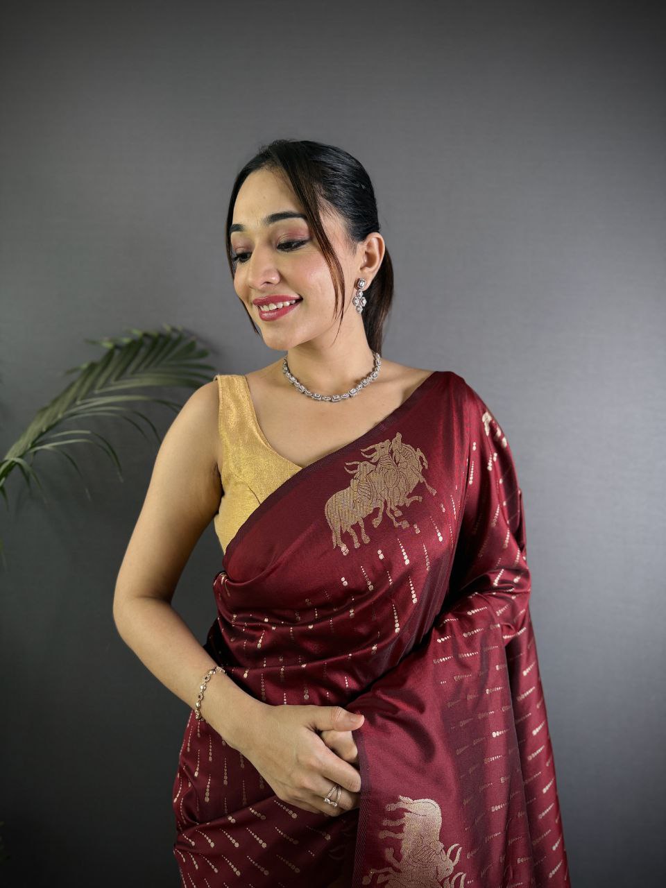 Very Unique lichi silk saree with Beautiful weaving