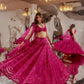 Sehen Sie umwerfend aus in diesem wunderschönen cremefarbenen Lehenga-Set