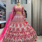Sehen Sie umwerfend aus in diesem wunderschönen cremefarbenen Lehenga-Set