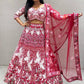 Sehen Sie umwerfend aus in diesem wunderschönen cremefarbenen Lehenga-Set